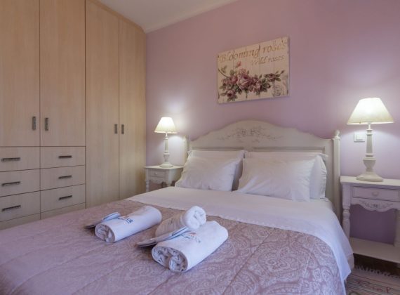 Deluxe King Suite with Balcony